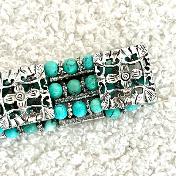 turquoise & silver elasticize bracelet - Picture 12 of 17